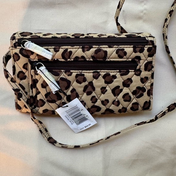 Vera Bradley NWT strap wallet crossbody leopard print - Picture 3 of 8